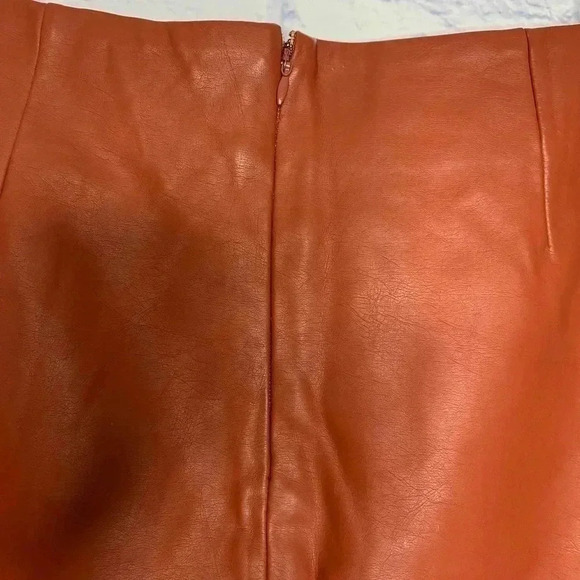 Forever 21 Faux Leather Mini Skirt Large - Picture 5 of 5